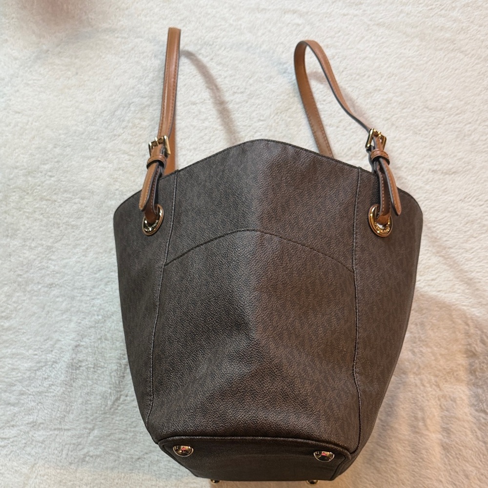 Michael Kors Marilyn Medium Dark Brown Tote with Gold Accents - Picture 11 of 12